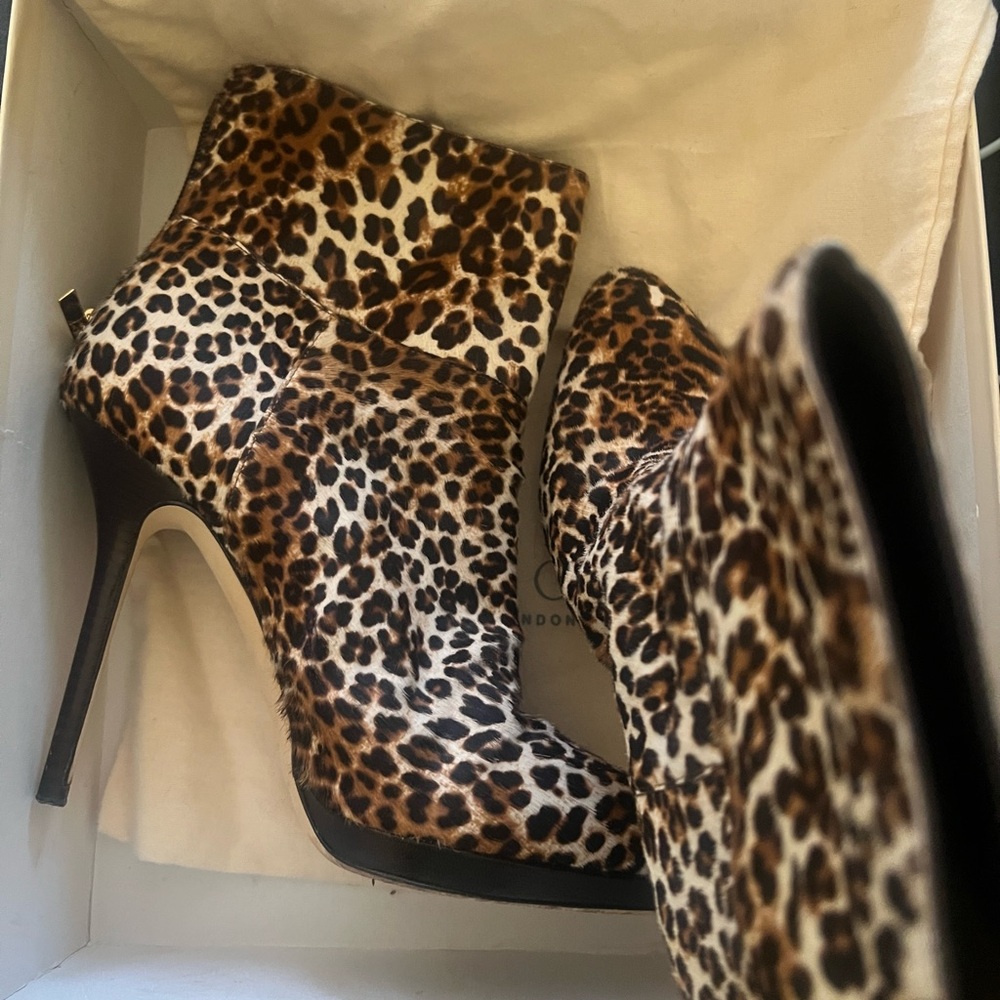 Jimmy Choo leopard booties 40
